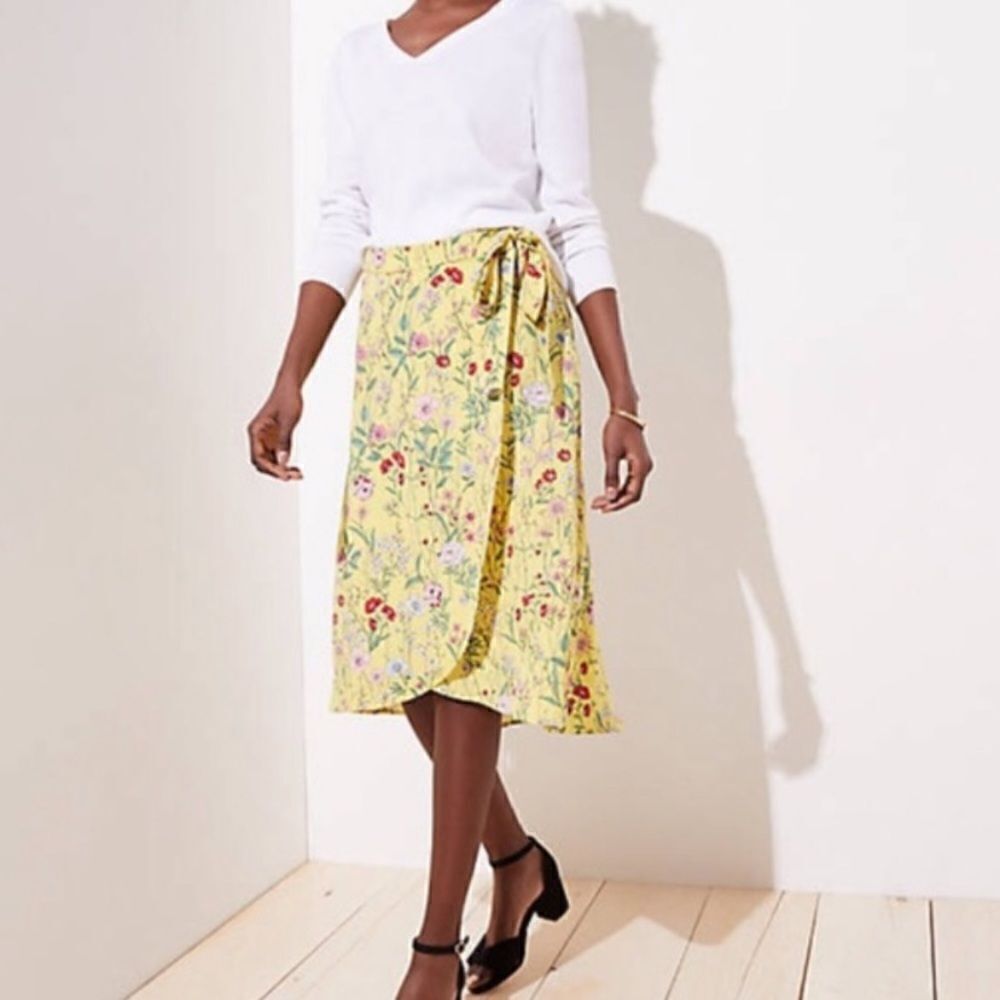 Ann Taylor Loft Womens 12 Wrap Skirt Yellow Floral High Low Hem Mid Lengt NWOT